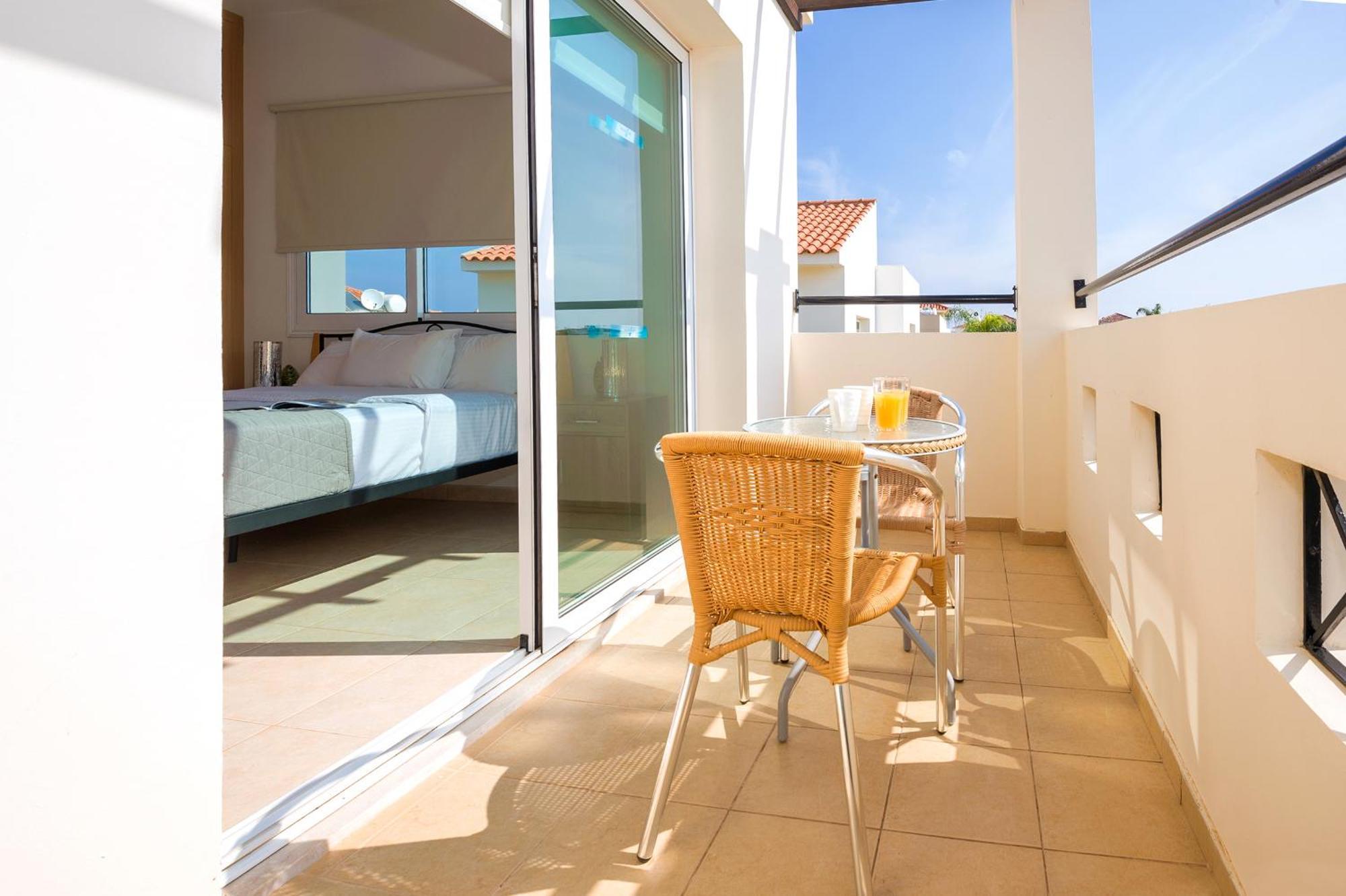 Villa Ivy Протарас Екстер'єр фото